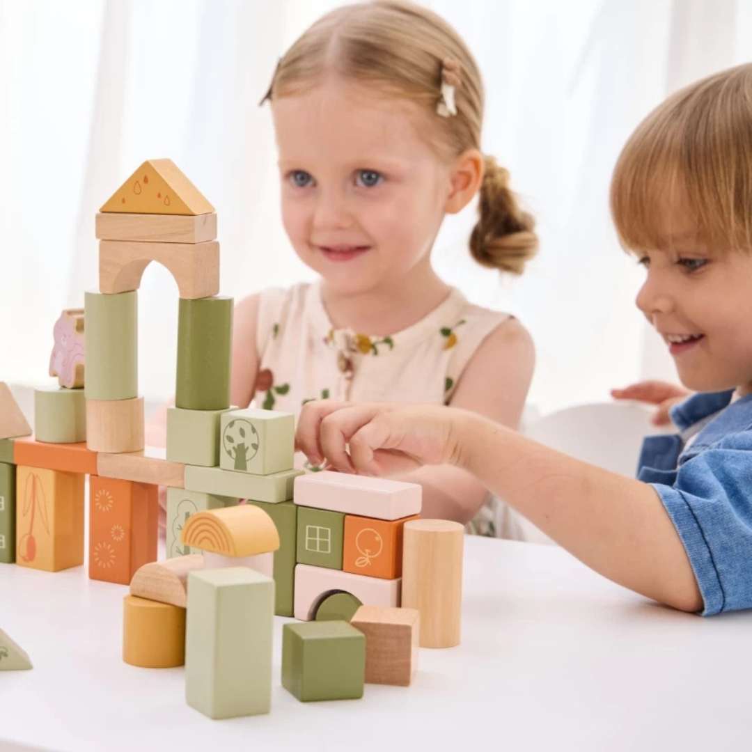 50-Piece Wooden Building Blocks - Green Forest: Unleash the Little Architect! - Fun Learning Store
