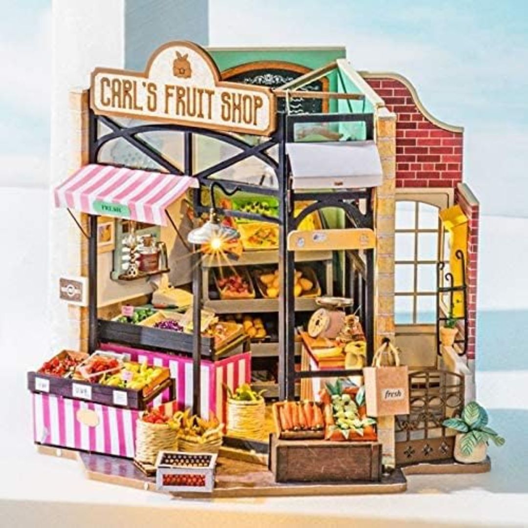 Carl's Fruit Shop building toy