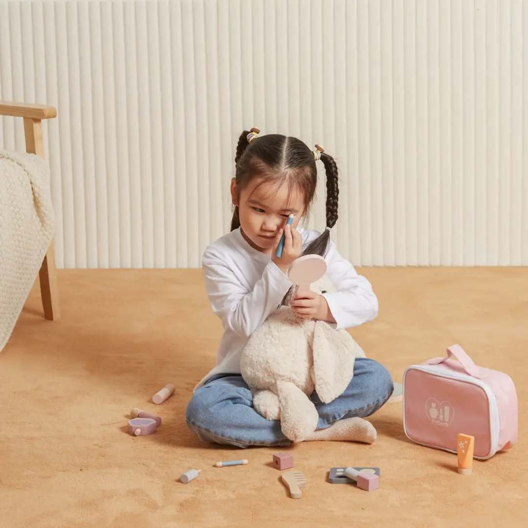 Make-Up Set For Role Play: Complete Beauty Kit For Litte Princess - Fun Learning Store