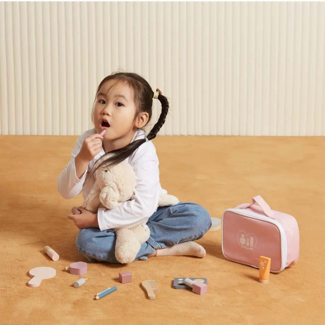 Make-Up Set For Role Play: Complete Beauty Kit For Litte Princess - Fun Learning Store