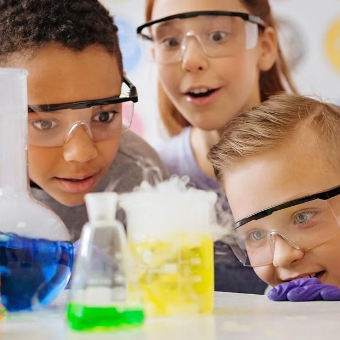 Science Magic Kit – 50 Experiments That Turn Kids into Science Magicians! - Fun Learning Store